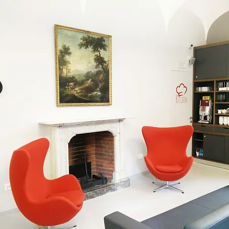 Babila Hostel & Bistrot-2